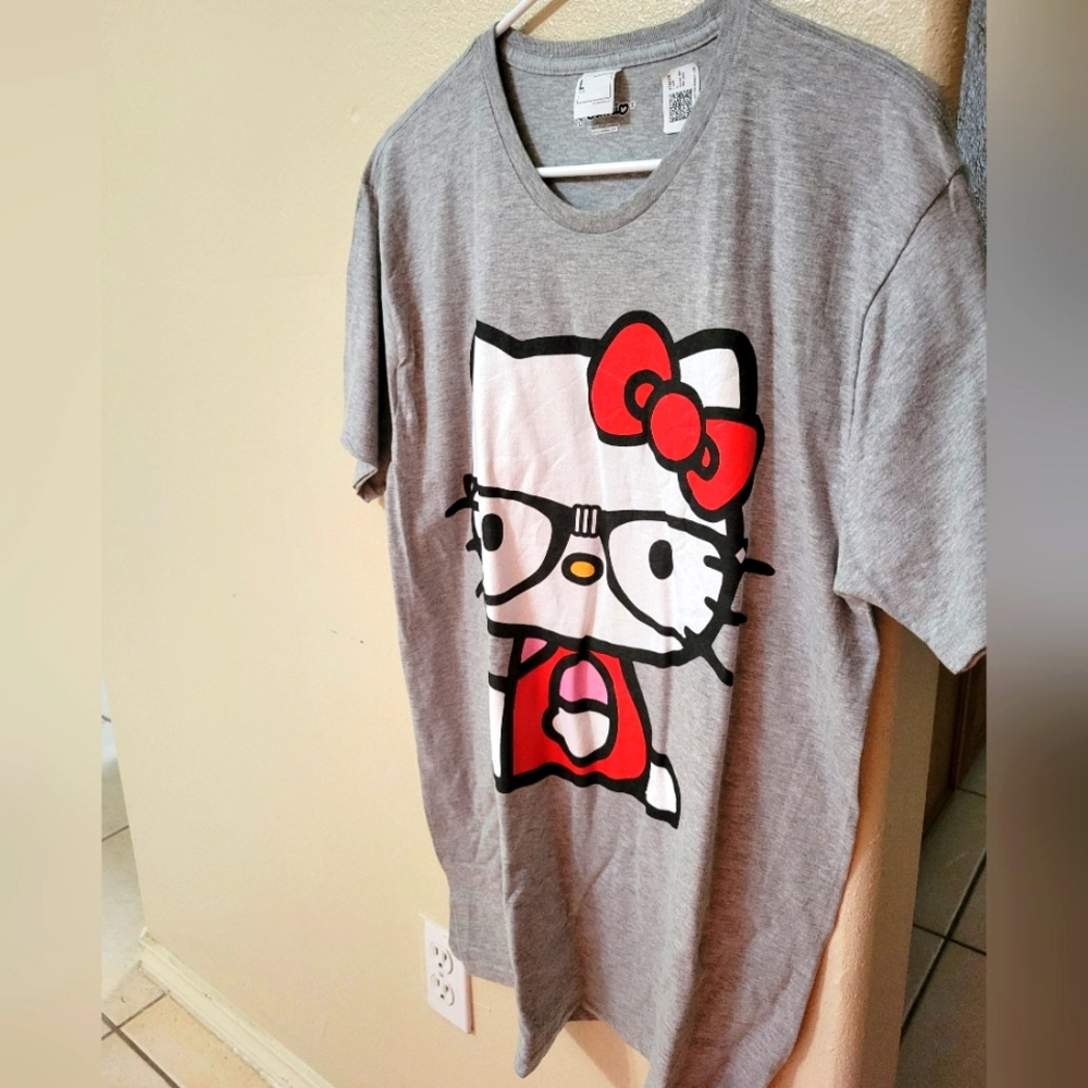 Hello Kitty T-shirt Large